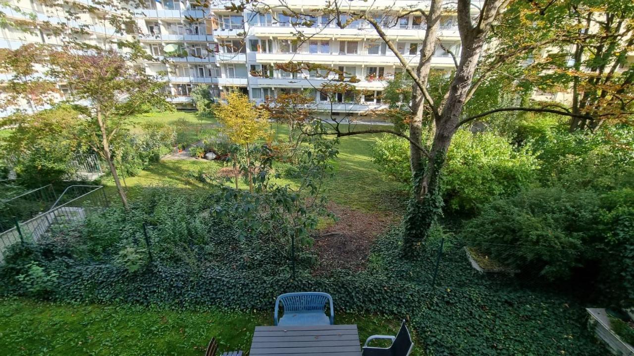 Schwabing Studio With Garden Views München Exteriör bild