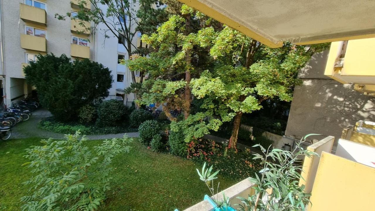 Schwabing Studio With Garden Views München Exteriör bild
